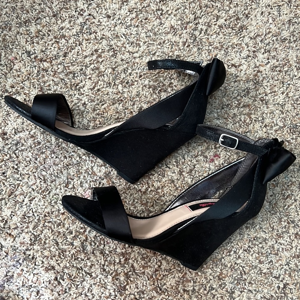 Black Betsey Johnson sandals